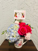 Load image into Gallery viewer, MOM Mug Elegant floral arrangement
