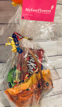 Load image into Gallery viewer, Halloween basket small
