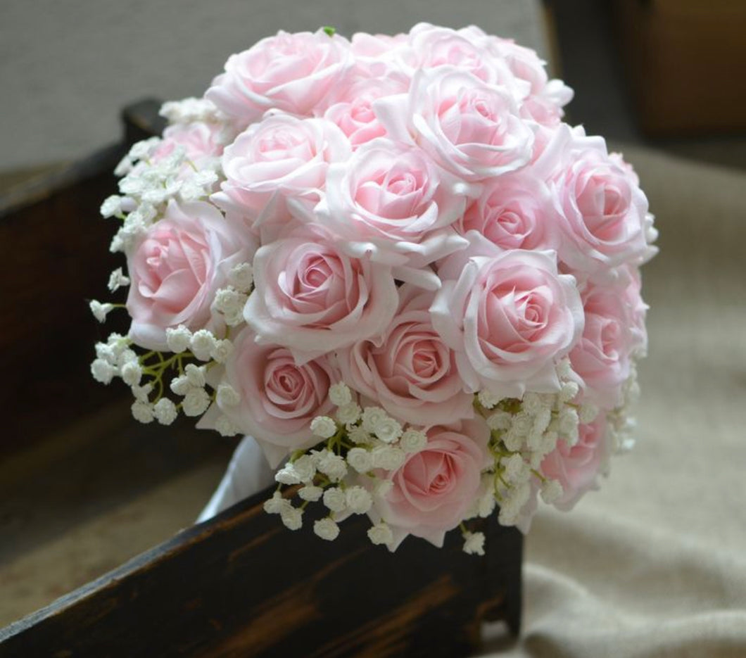 Pink bride 👰🏻‍♀️ bouquet