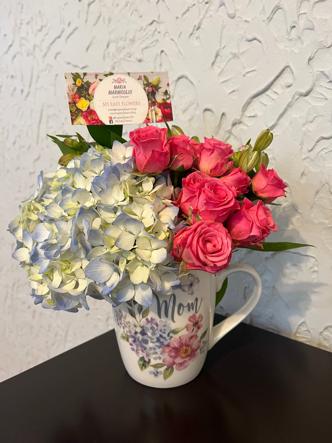 MOM Mug Elegant floral arrangement